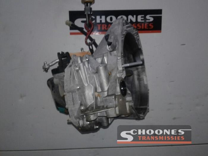 Gearbox from a Renault Captur (2R) 0.9 Energy TCE 12V 2019