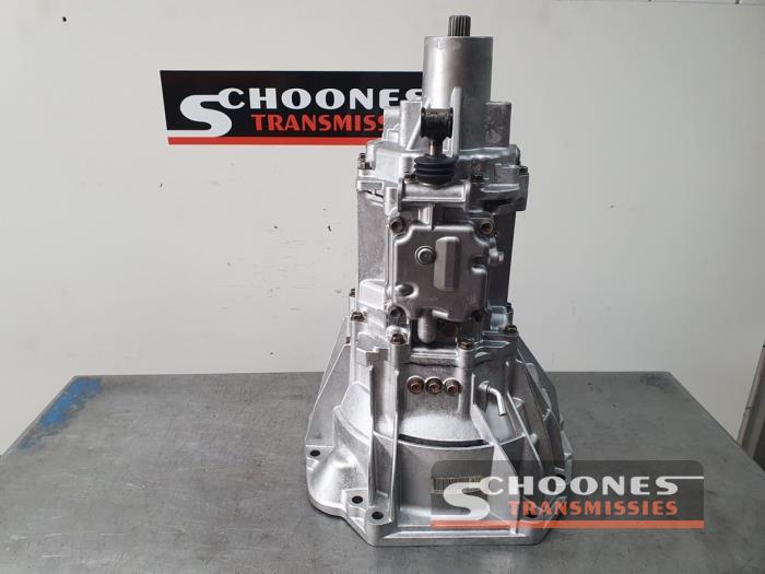 Gearbox Suzuki Jimny Hardtop 1.3i 16V 4x4 2400076824 R72