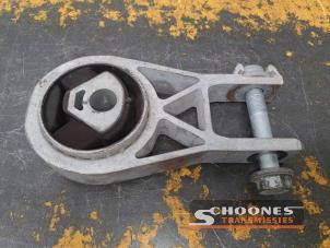 Used Gearbox mount Fiat Ducato (250) 2.3 D 120 Multijet Price € 60,50 Inclusive VAT offered by Schoones Transmissies B.V.