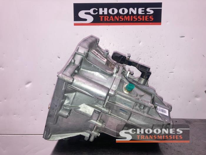 Gearbox from a Renault Captur II (RJB) 1.5 Blue dCi 115 2020