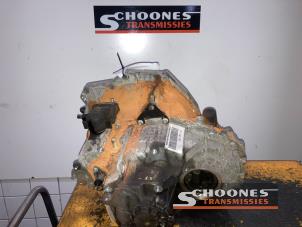 Used Gearbox Renault Master II (FD/HD) Price € 907,50 Inclusive VAT offered by Schoones Transmissies B.V.