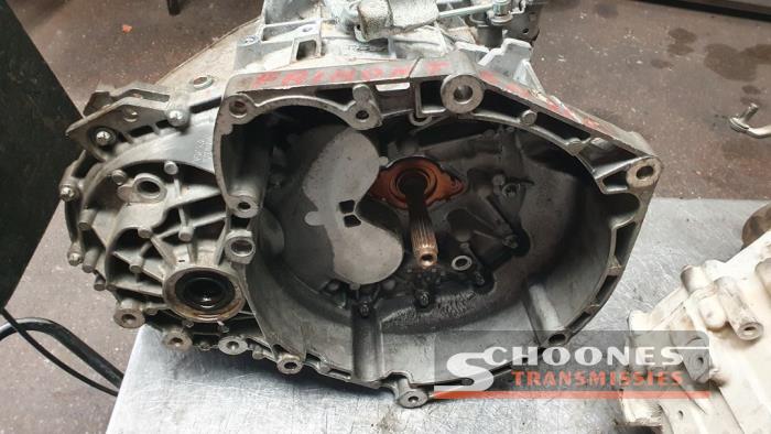 Gearbox from a Fiat Freemont 2.0 MultiJet 140 16V 2014