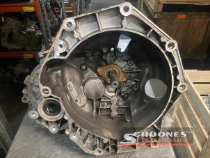 Used Gearbox Jeep Renegade (BU) 1.6 E-torq 16V Price on request offered by Schoones Transmissies B.V.