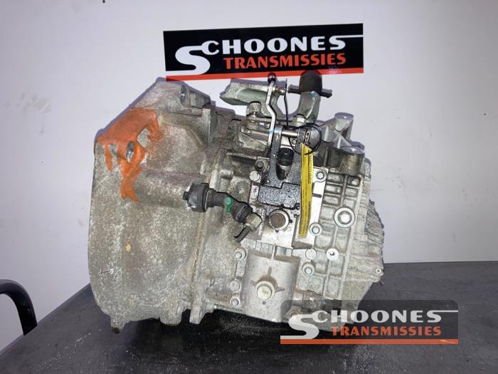 Gearbox from a Fiat Freemont 2.0 MultiJet 140 16V 2016
