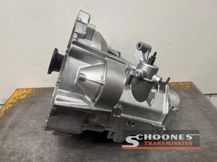 Gearbox from a Seat Leon (KLB)  2020