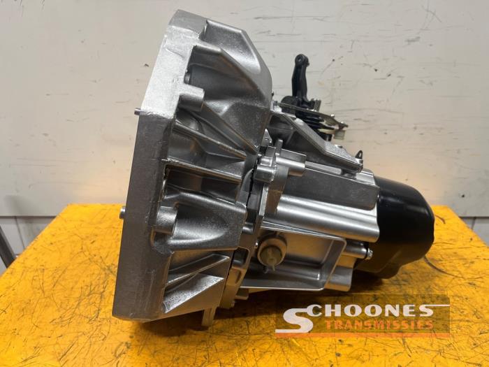 Gearbox from a Renault Clio IV Estate/Grandtour (7R)  2013