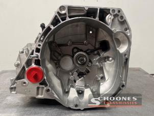 New Gearbox Renault Clio V (RJAB) Price € 1.016,40 Inclusive VAT offered by Schoones Transmissies B.V.