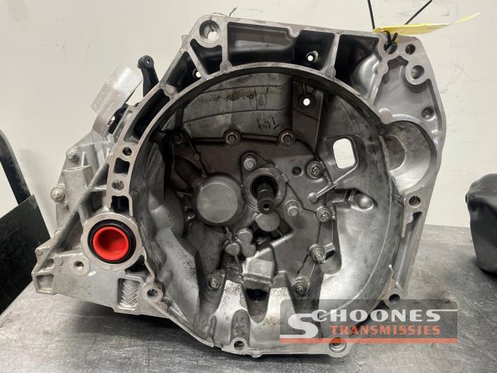 Gearbox from a Renault Captur (2R)  2014