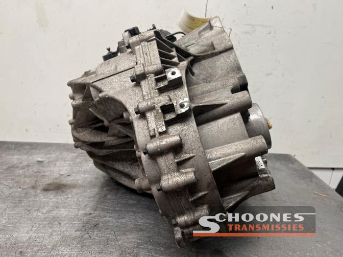 Gearbox from a Volvo V40 (MV) 2.0 D2 16V 2016