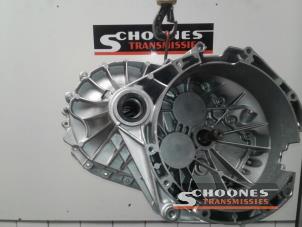 Revisado Caja de cambios Ford Transit Custom Precio € 1.754,50 IVA incluido ofrecido por Schoones Transmissies B.V.
