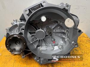 Revisado Caja de cambios Volkswagen Golf VI (5K1) 1.4 TSI 160 16V Precio € 1.143,45 IVA incluido ofrecido por Schoones Transmissies B.V.