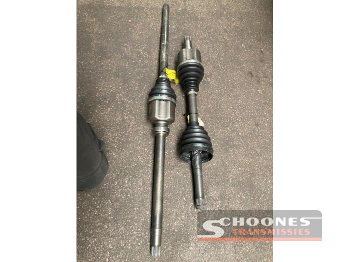 Front drive shaft, right from a Citroën Jumper (U9)  2014