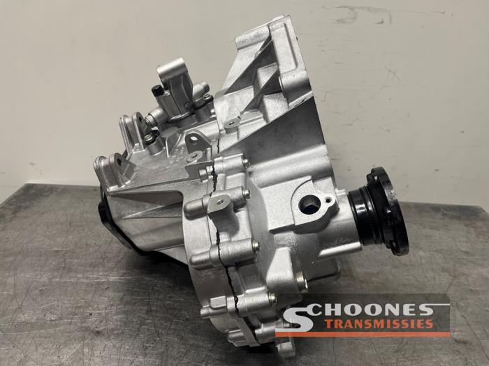 Gearbox from a Volkswagen Polo IV (9N1/2/3)  2010