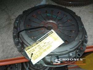 Used Clutch kit (complete) Alfa Romeo 147 Price on request offered by Schoones Transmissies B.V.