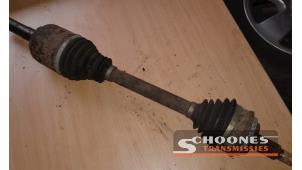 Used Drive shaft, rear left Landrover R.R.S. L320 Price on request offered by Schoones Transmissies B.V.