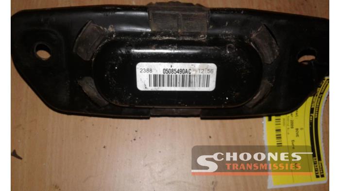 Used Engine mount Dodge Journey Price € 52,50 Margin scheme offered by Schoones Transmissies B.V.