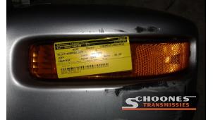 Usados Indicador de dirección izquierda Jeep Cherokee Precio € 31,50 Norma de margen ofrecido por Schoones Transmissies B.V.