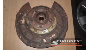Used Knuckle, rear right Landrover R.R.S. L320 Price on request offered by Schoones Transmissies B.V.