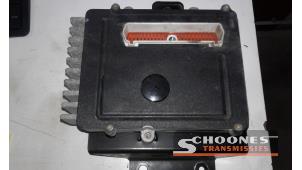 Usados Ordenador de caja automática Jeep Cherokee Precio de solicitud ofrecido por Schoones Transmissies B.V.