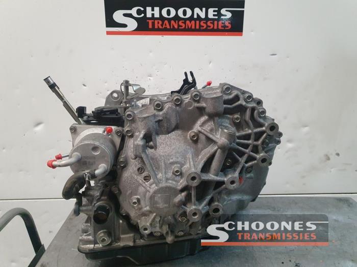 Gearbox from a Nissan Juke (F15) 1.6 DIG-T 16V 4x4 2013