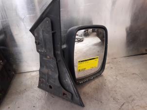Used Wing mirror, right Mercedes Vito (638.0) 2.2 CDI 108 16V Price on request offered by Tijdeman Mercedes Onderdelen