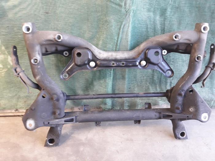 Used Subframe Mercedes C (W204) 2.2 C-220 CDI 16V Price € 99,99 Margin scheme offered by Tijdeman Mercedes Onderdelen