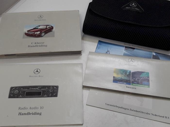 Używane Instrukcja Mercedes C Combi (S203) 2.6 C-240 18V Cena € 45,00 Procedura marży oferowane przez Tijdeman Mercedes Onderdelen