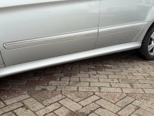 Used Side skirt, left Mercedes B (W245,242) 1.5 B-160 16V Price on request offered by Tijdeman Mercedes Onderdelen