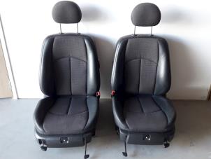 Gebrauchte Sitz rechts Mercedes E Combi (S211) 2.2 E-220 CDI 16V Preis auf Anfrage angeboten von Tijdeman Mercedes Onderdelen