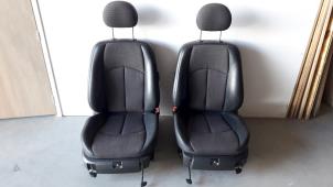 Używane Fotel lewy Mercedes E Combi (S211) 2.2 E-220 CDI 16V Cena na żądanie oferowane przez Tijdeman Mercedes Onderdelen