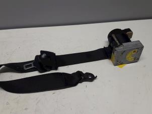 Used Front seatbelt, right Mercedes C (W203) 2.2 C-220 CDI 16V Price on request offered by Tijdeman Mercedes Onderdelen