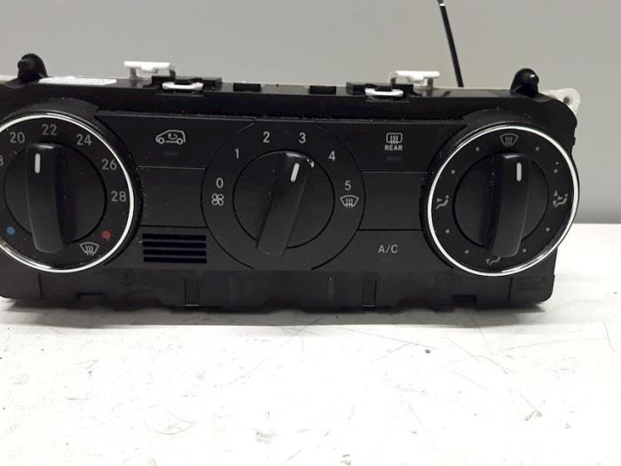 Gebrauchte Klimabedienteil Mercedes A (W169) 2.0 A-180 CDI 16V 5-Drs. Preis € 49,00 Margenregelung angeboten von Tijdeman Mercedes Onderdelen