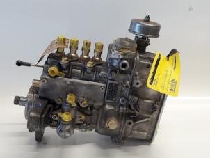 Overhauled Diesel pump Mercedes Vito (638.0) 2.3 110D Price € 363,00 Inclusive VAT offered by Tijdeman Mercedes Onderdelen
