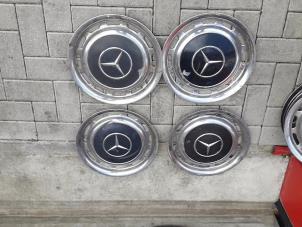 Used Wheel cover set Mercedes 200-280 (W123) 200 Price on request offered by Tijdeman Mercedes Onderdelen