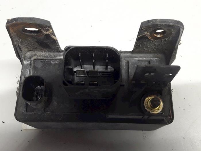 Glow plug relay Mercedes Sprinter 2t 208 CDI 16V - A0255452832