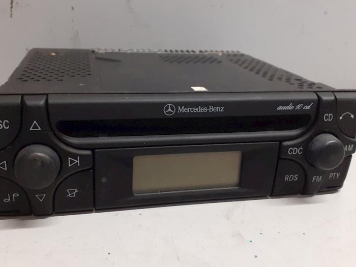 Reproductor de CD y radio Mercedes E 2.0 E-200 - MERCEDES