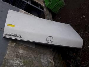 Used Boot lid Mercedes 200-280 (W123) 200 Price on request offered by Tijdeman Mercedes Onderdelen