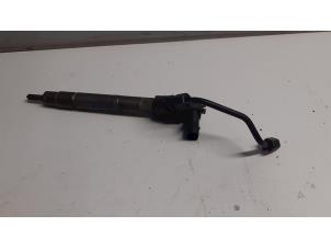 Used Injector (diesel) Mercedes C Combi (S203) 2.2 C-220 CDI 16V Price on request offered by Tijdeman Mercedes Onderdelen