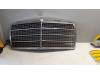 Grille from a Mercedes S (W116), 1972 / 1985 280 S, Saloon, 4-dr, Petrol, 2.746cc, 115kW (156pk), RWD, M110922, 1972-08 / 1980-07, 116.020 1975