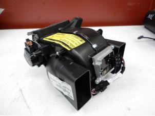 Used Heating and ventilation fan motor Mercedes ML I (163) 270 2.7 CDI 20V Price on request offered by Tijdeman Mercedes Onderdelen
