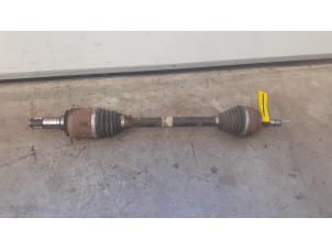 Used Drive shaft, rear left Mercedes ML I (163) 270 2.7 CDI 20V Price on request offered by Tijdeman Mercedes Onderdelen