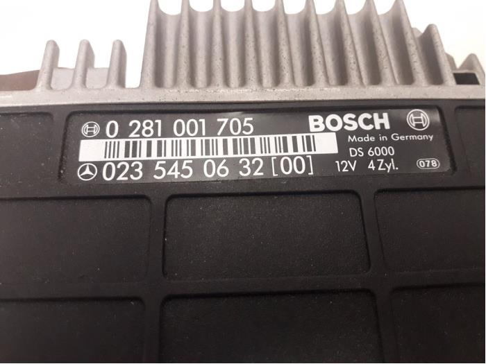 Engine management computer from a Mercedes-Benz Vito (638.0) 2.3 110D 1998