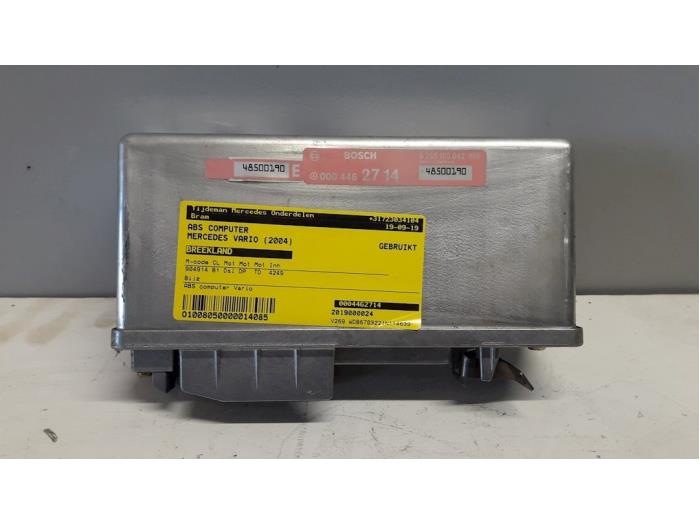 Usagé Ordinateur ABS Mercedes Vario 814D 12V Prix sur demande proposé par Tijdeman Mercedes Onderdelen