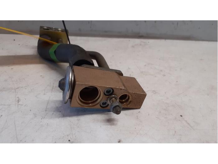 AC expansion valve from a Mercedes-Benz Sprinter 3t (903) 308 CDI 16V 2005