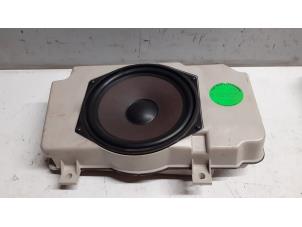 Used Speaker Mercedes E (C124) 2.0 200 CE 16V Price € 60,00 Margin scheme offered by Tijdeman Mercedes Onderdelen