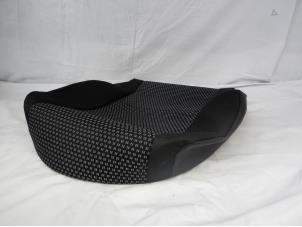New Seat cushion, left Mercedes Sprinter 3,5t (906.73) Price € 119,37 Inclusive VAT offered by Tijdeman Mercedes Onderdelen