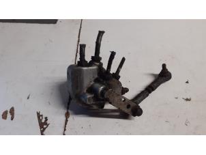 Used Level control valve Mercedes E Combi (S124) 2.0 200 TE Price on request offered by Tijdeman Mercedes Onderdelen