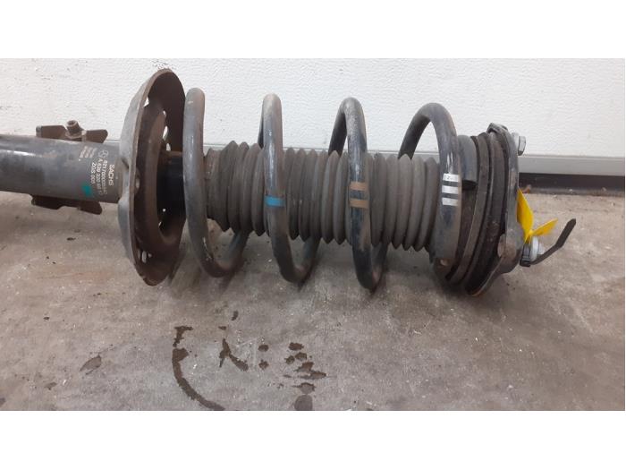 Front shock absorber, right Mercedes Vito 2.2 110 CDI 16V Euro 5 ...