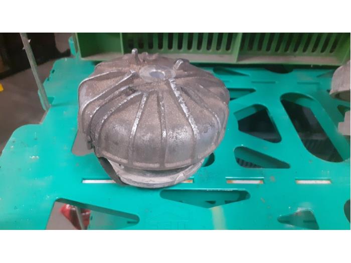 Used Engine mount Mercedes Vito (639.6) 2.2 110 CDI 16V Euro 5 Price € 30,25 Inclusive VAT offered by Tijdeman Mercedes Onderdelen