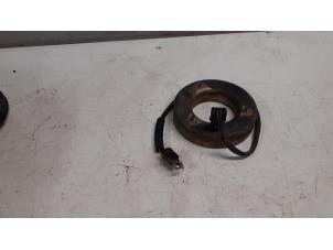 Used Water pump magnetic coupling Mercedes 190 (W201) 1.8 E Price on request offered by Tijdeman Mercedes Onderdelen